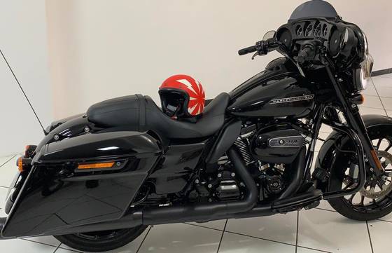 HARLEY-DAVIDSON STREET GLIDE SPECIAL HARLEY-DAVIDSON STREET GLIDE SPECIAL